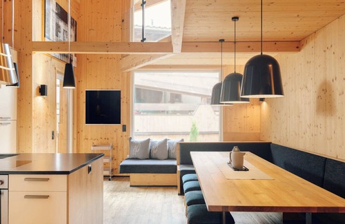 Neustift Im Stubaital House | Wooden holiday home to the Stubai Glacier, garage, stone pine room