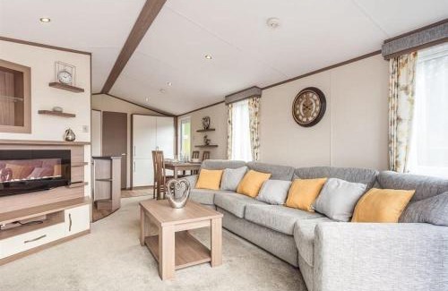 Fort Augustus Resort | Woodland 18 Hot tub Lodge