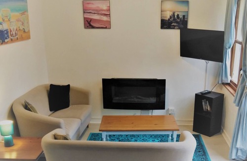 Lelant Cottage | Woodland Holiday Cottage, Close To St Ives, Holiday Park location with Pool
