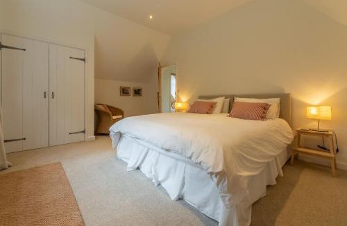 West Runton House | Woodland Pytchley