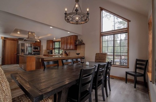 Dogwood Mountain Cabin | Woodland Retreat - Horse-Friendly + AC