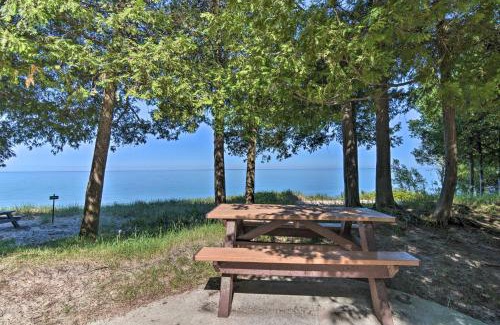 Good Hart House | Woodland Retreat Near Trails, Golf and Wineries!