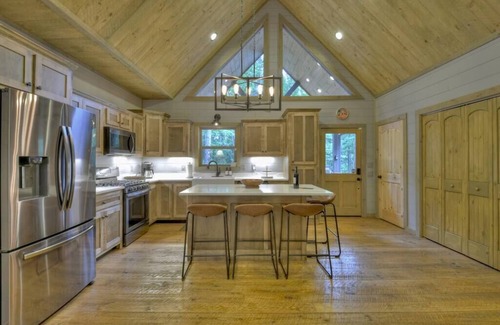 Blue Ridge Cabin | Woodnest Retreat | Free Night Offer!