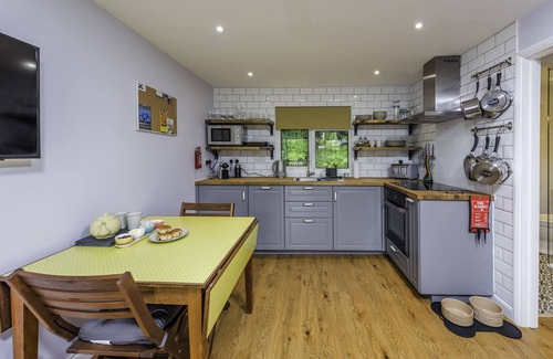 Bude Cottage | Woodpecker is Laid back luxury in 9 acres of countryside right near the beach