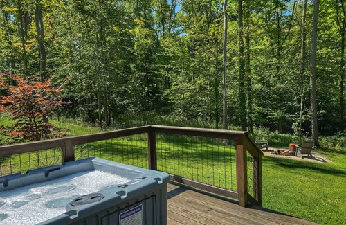Madison Cabin | Woodside Cabins w/Hot Tub, Deck & Trails on Picturesque Wine Country Estate