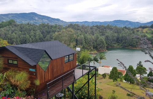 Guatape Cabin | Woodside Ecoliving Guatape