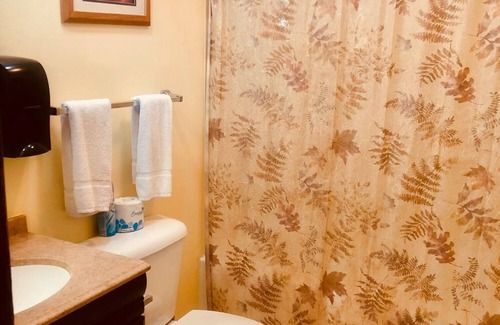 Homer Apartment | Woodside Suite #2 - Modest suite in downtown Homer, walking distance to all attractions