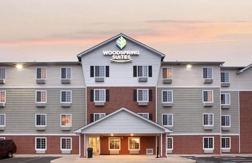 Groveport Hotel | WoodSpring Suites Columbus Southeast