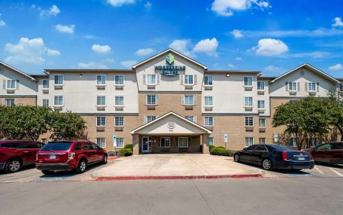 Fossil Creek Hotel | WoodSpring Suites Fort Worth Fossil Creek