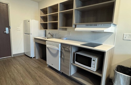 Ashley Oaks Hotel | WoodSpring Suites Knoxville West