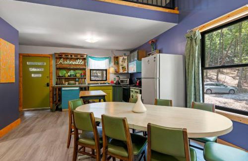 Horse Shoe House | Woodstock Manor