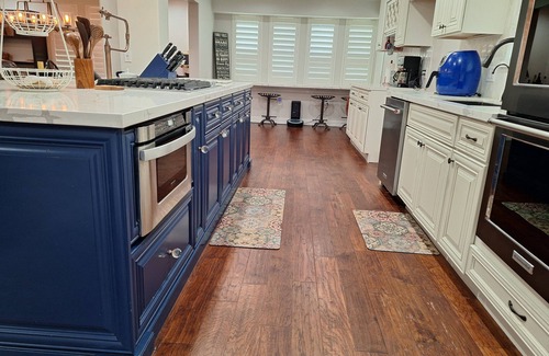 Cypress House | Work n' Play Cypress- Spacious 5-bedroom house with a pool/spa in north Cypress