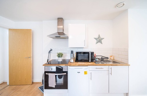 Leeds Apartment | Work-Ready Apartment Near Kirkstall Shops