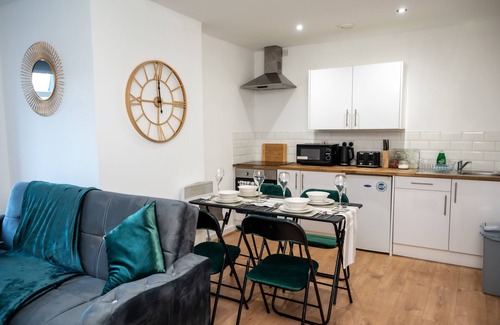 Leeds Apartment | Work-Ready Apartment Near Kirkstall Shops