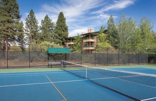 Klamath Falls Condo | WorldMark Running Y 1br suite friday check-In