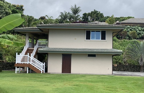 Holualoa House | Wow! Awesome Kailua Ocean View, Pool, and Convenient Too!