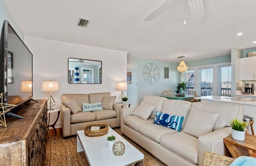 Kill Devil Hills Condo | Wright Nice View: Oceanfront Condo, Shared Pool