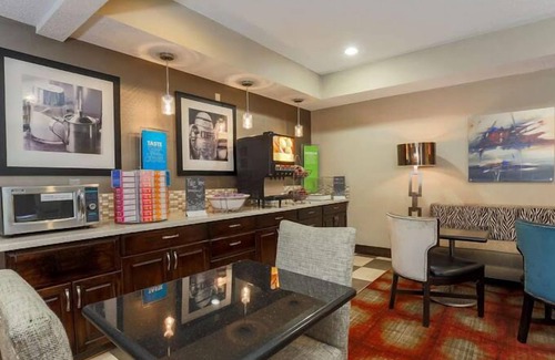 Fairborn Hotel | Wright Patterson Inn