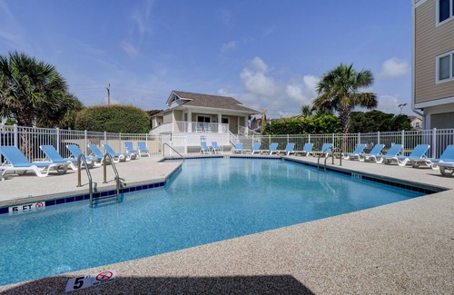 Shell Island Condo | Wrightsville Dunes G-2B - Second floor oceanfront condo