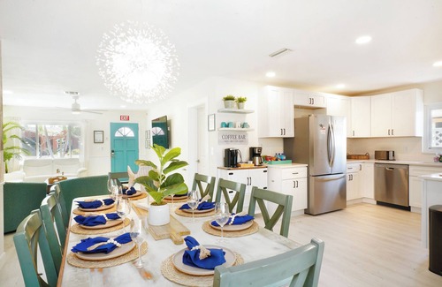 Indian Rocks Beach House | WTFR home heated pool, golf cart, kayaks, SUP