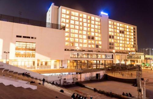 Sanand Hotel | Wyndham Ahmedabad Shela