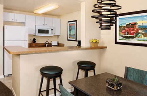 Townsite Resort | Wyndham Grand Desert, 2 Bedroom Condo, Free parking and WiFi