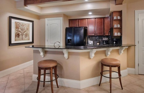 Downtown San Antonio Condo | Wyndham La Cascada Resort|4BR4/BA King Pres Suite