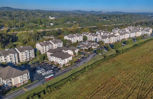 Pennington Bend Condo | Wyndham Nashville Spacious 1 Bedroom Condo with Full Kitchen