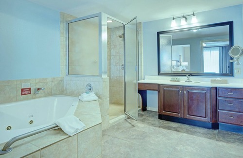 Old Town West Condo | Wyndham Old Town Alexandria - Alexandria, VA - 1 Bedroom