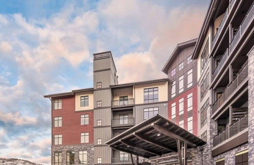 Avon Condo | Wyndham Resort @ Avon | King Studio w/Balcony