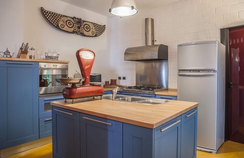 Arenzano Villa | x 4 persons, 100 sqm terrace overlooking the sea, with garden and covered garage