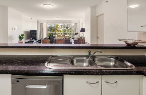Main Beach Apartment | Xanadu Escape Seaside Resort near Surfers Paradise