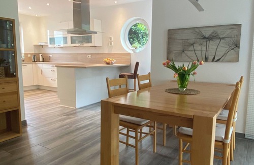 Xanten House | Xantenamera holiday home in Xanten-Wardt am See, 4 km from Xanten town centre