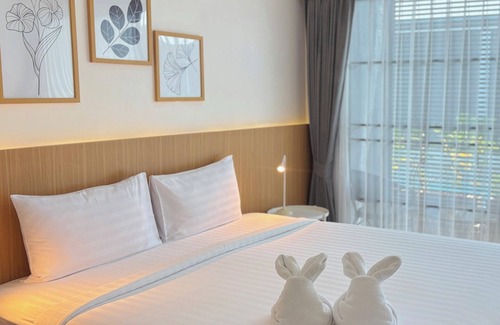Rawai Hotel | Xen Pool Access