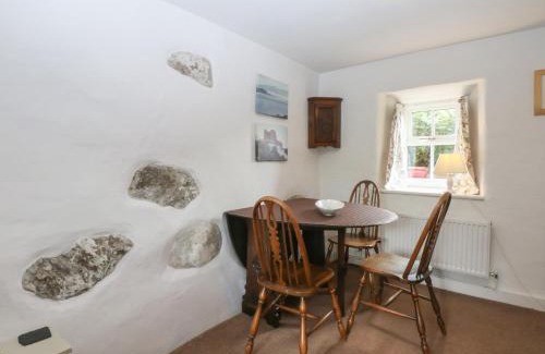 Criccieth House | Y Bwthyn