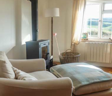 Holyhead House | Y Lleiaf