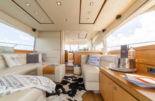 Downtown Miami Boat Rental | Yacht charter , Sunsekeer Manhatan 70 foot , 4 hours min , 6 hours max