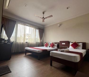 Siliguri Hotel | Yaksha Holiday Home