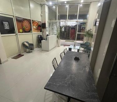 Mahipalpur Bed & Breakfast | Yalgaar Retreat