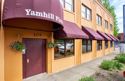 Newberg Apartment | Yamhill Flats: Suite #1