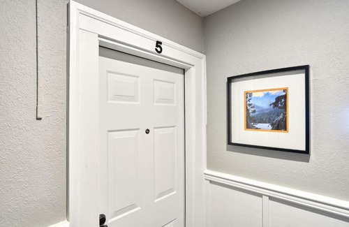 Newberg Apartment | Yamhill Flats: Suite #5