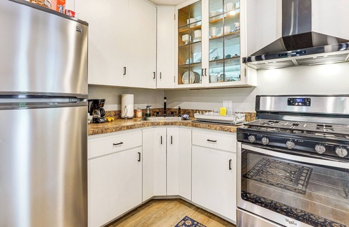 Redding Ridge Cottage | Yard w/ Games: Cottage 2 Mi to Saugatuck Reservoir