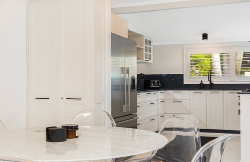 Killcare House | 'Yaringaa' by Accom Holidays