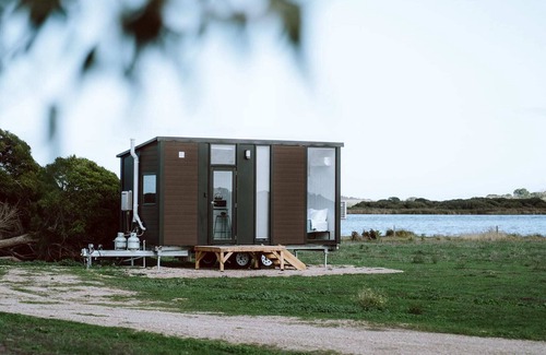 Bonney House | Yarli Tiny House Summ