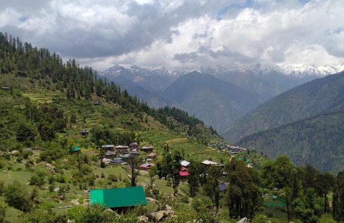 Banjar House | Yash wooden home stay tirthan valley