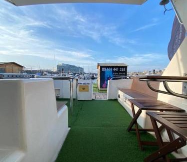Gijon Boat Rental | Yate en Gijon , experiencia única