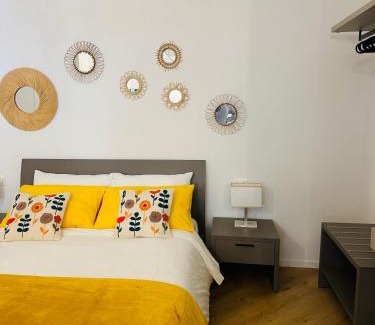 Municipio 1 Apartment | Yellow Apartment