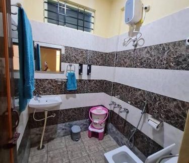 Mysore House | Yellow petals Comfortable Room 301