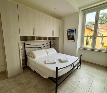 Lucca Historical Center Apartment | Yema Via di Mezzo, Lucca, Italy