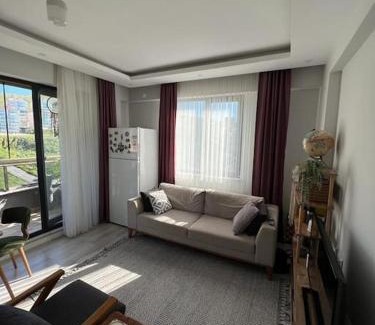 Sinop Apartment | Yeni Dairede Manzaralı Lüks Mobilyalı Ferah Daire